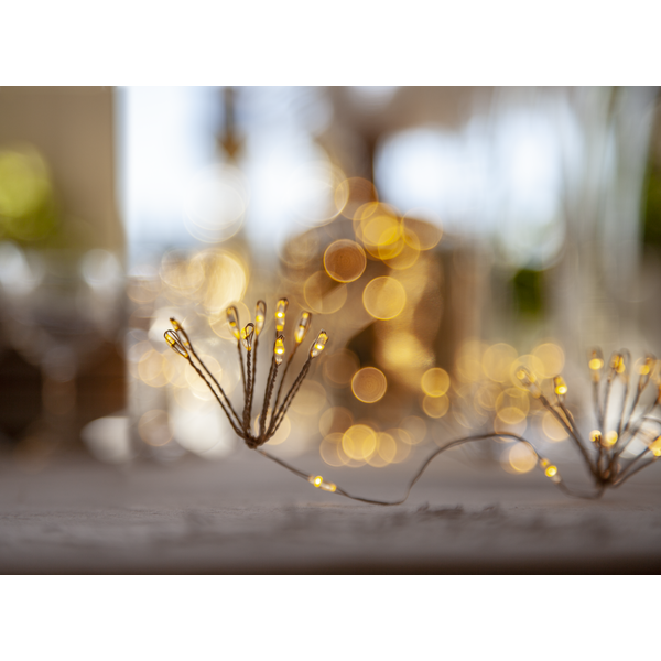 Ljusslinga Dew drop flower batteri 120 ljus 140cm
